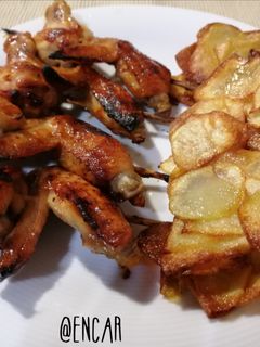 Una foto de Alitas de pollo teriyaki