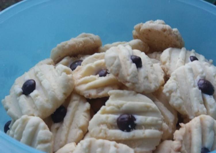 Kue sagu keju krenyes