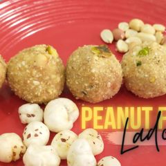 Makhana Shengdana Ladoo A picture of Makhana Shengdana Ladoo.