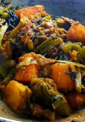 মাছের তেল আর মাথা দিয়ে পুঁইশাক(macher tel r matha diye puishak recipe in bengali) রেসিপির প্রধান ছবি