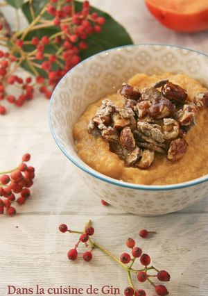 Une photo de Compote pomme-kaki et son craquant sarrasin et noisette