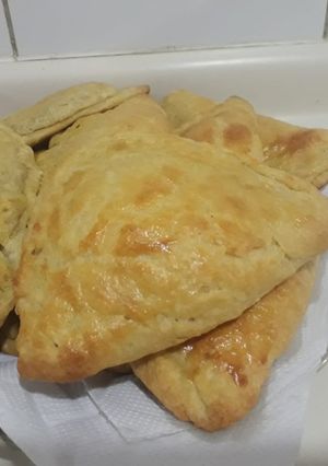 Una foto de Empanadas de queso de hoja