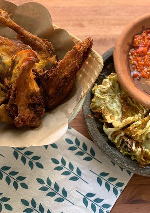 Foto resep Ayam Goreng Bumbu Kuning