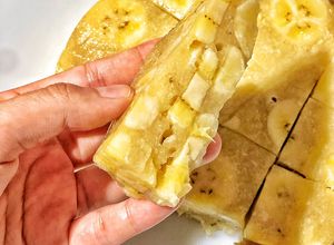 Hình của món Bánh chuối hấp nước cốt dừa.