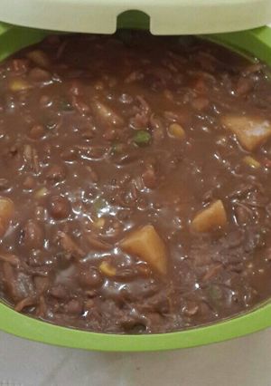 A picture of Bean chicken soup.