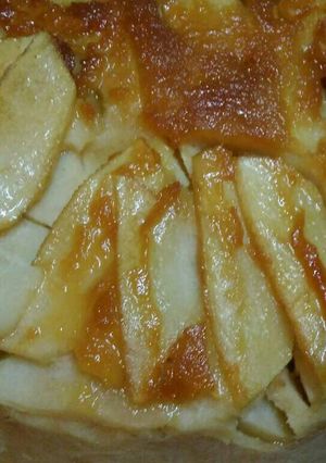 Una foto de Budín de pan y manzanas