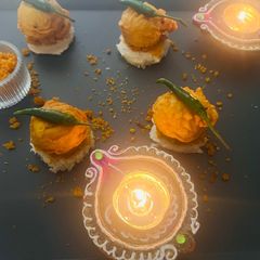 Mini Street Styled Savory Bites 😋~Mini Vada Paav Bites😋 A picture of Mini Street Styled Savory Bites 😋~Mini Vada Paav Bites😋.