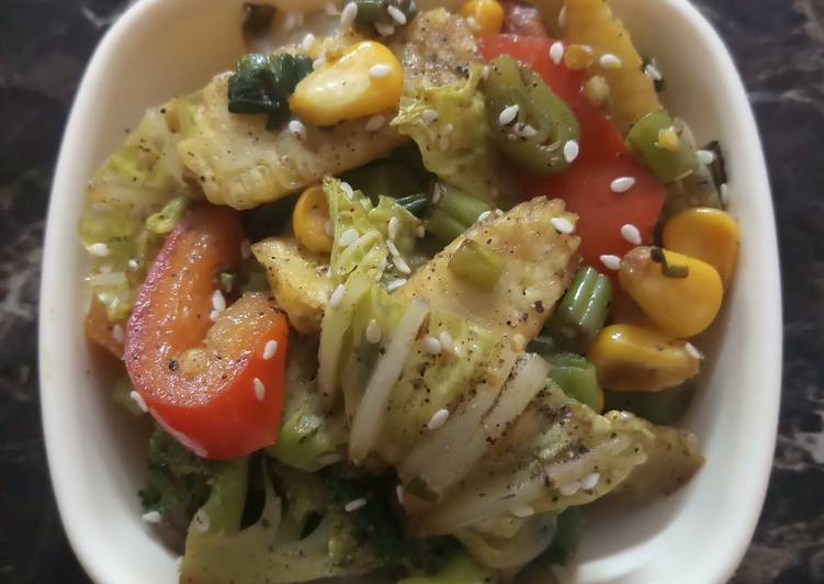 Sesame stir fry vegetable salad