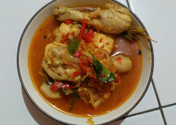 Cara Gampang Menyiapkan Ayam Bumbu Dapur Pedas, Bikin Ngiler