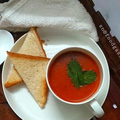 A picture of Vegan Cream of Tomato Soup.