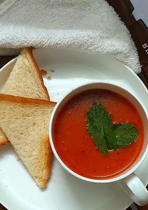 A picture of Vegan Cream of Tomato Soup.