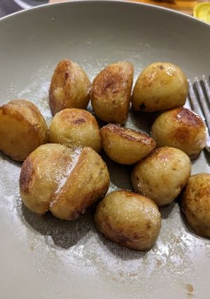 A picture of Korean Rest Stop Potato.