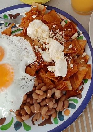Una foto de Chilaquiles rojos - 2