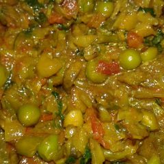 A picture of Dry mushroom matar.