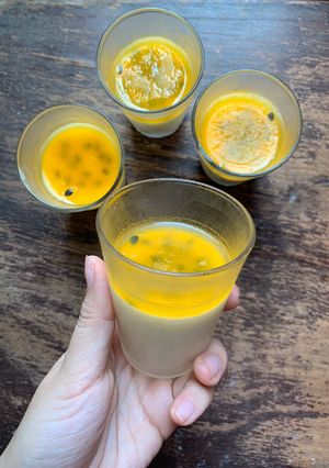 Hình của món Panna cotta Chanh dây.
