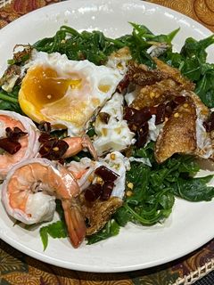 รูปของ ยำผักกูดกุ้งสดไข่ดาวพริกแห้ง