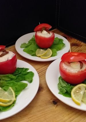 Una foto de Tomates rellenos con pollo