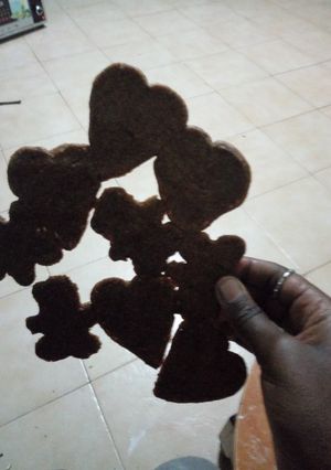 A picture of Chocolate chip mint cookies.