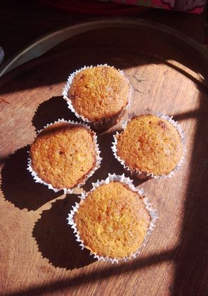 Una foto de Muffins Integrales de Naranja y Nueces