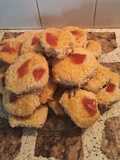 Scones dulces con dulce de membrillo