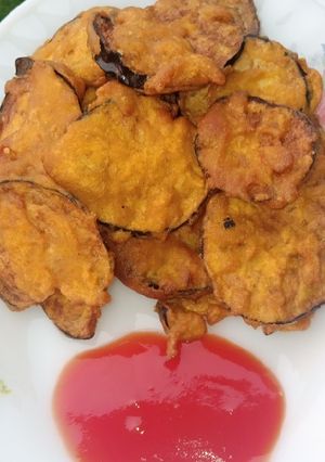 A picture of Eggplant pakora.