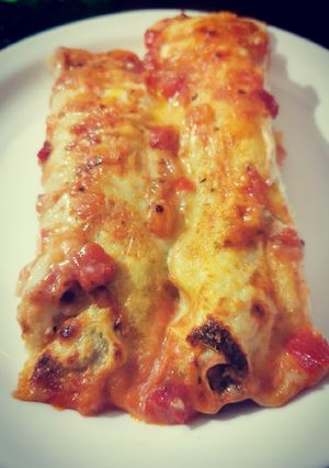 Una foto de Canelones a la Rossini