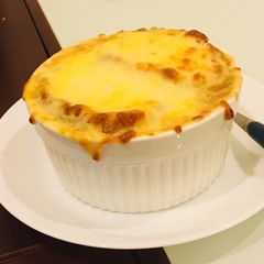 A picture of Classic French Onion Soup.