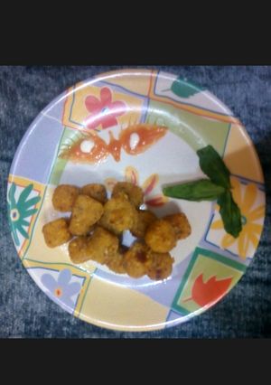 પોટેટો ચીઝ ચિલી ગ્રાલિક બાઇટસ (potato cheese chilly garlic bites Recipe In Gujarati) રેસીપી મુખ્ય ફોટો