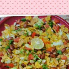 A picture of Bhelpoori.
