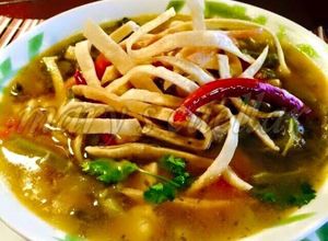 Una foto de Sopas de habas❤
