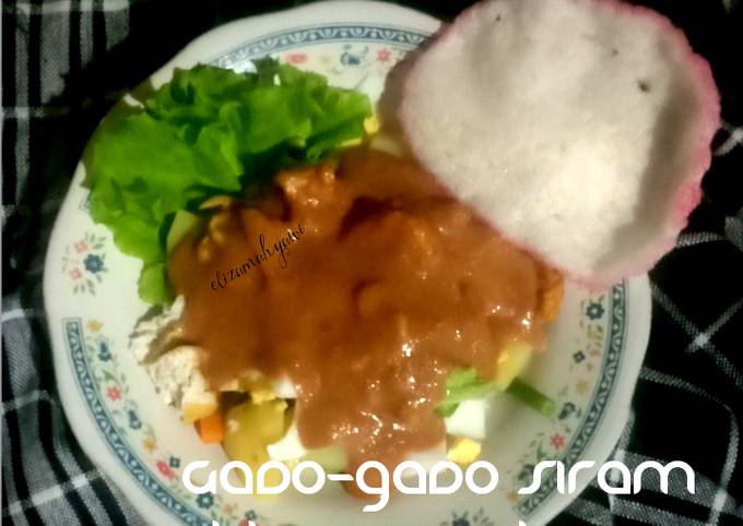 Gado-gado siram khas Surabaya