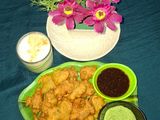 Mix fritters (Kumbhaniya Bhajiya)