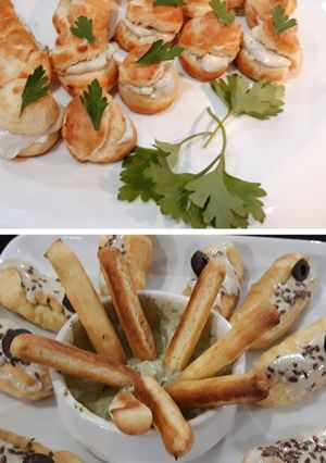 Una foto de Profiteroles salado  rellenos