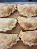 Empanadas de tinga de pollo con panceta