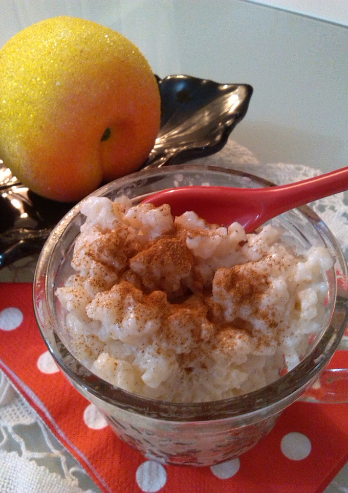 Una foto de Arroz con leche cremoso