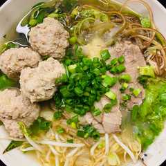 Bún bò béo nước hơi trong-レシピのメイン写真