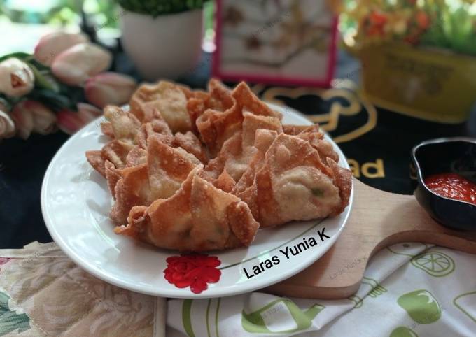 Resep Pangsit Goreng Isi Tahu Oleh Laras Yunia Kurniawati Cookpad