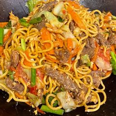 A picture of Easy Beef Fried Noodle.
