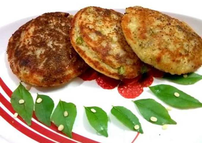 Crispy idli in tadka pan Recipe by Maya Tandon - Cookpad