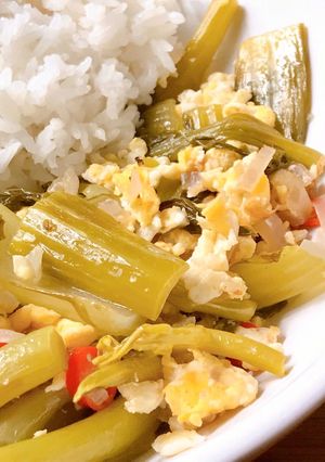 A picture of 💚 Stir-Fried Pickled Mustard Greens with Eggs (Vegetarian).