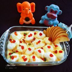 A picture of Snow Ball Custard Pudding.