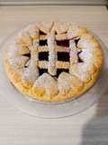 Crostata con metà confettura di more e metà lampone