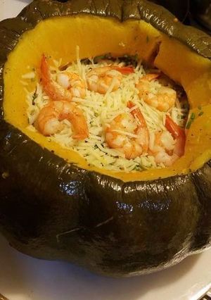 Una foto de Camarón a la moranga (en la calabaza).Brasil