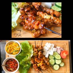 A picture of Chicken Sate.