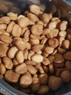 A picture of Tiny eggless mandazi(daddies in Uganda).