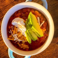 A picture of Easy Budget-Friendly Slow Cooker Chili.