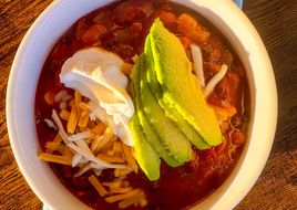 Easy Budget-Friendly Slow Cooker Chili