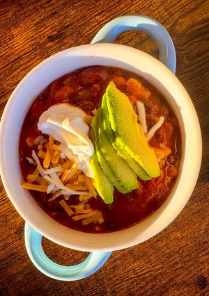 A picture of Easy Budget-Friendly Slow Cooker Chili.
