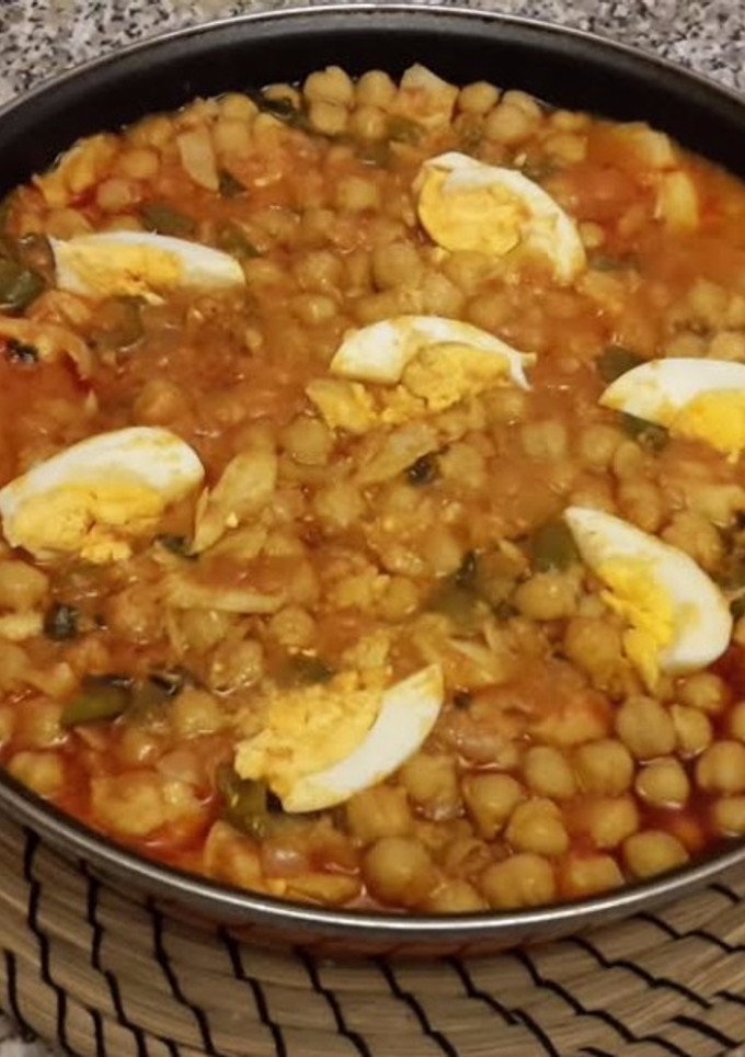 Una foto de Garbanzos con Bacalao