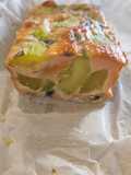 Flan-cake rose aux dés de courgette & oignon rouge